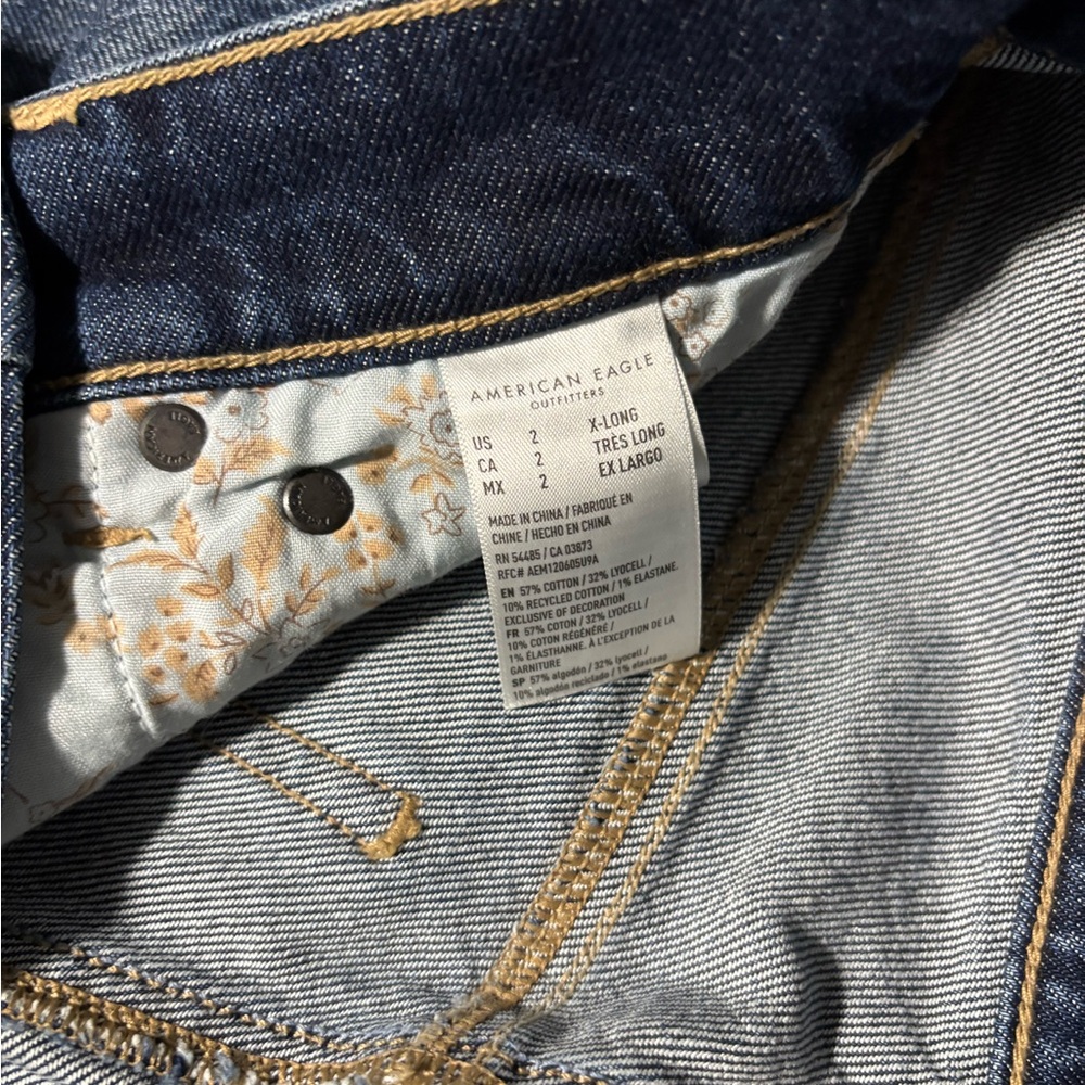 American Eagle Outfitters Dark Blue Straight Leg Jeans BNWT - Picture 3 of 7